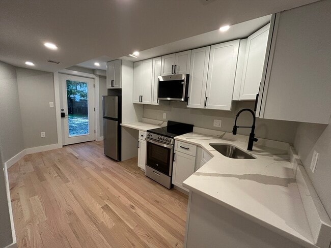 Photo - 37 Delle Ave Unit 1