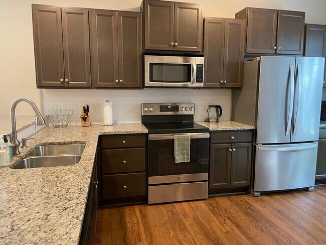 Photo - 844 Horton Rd