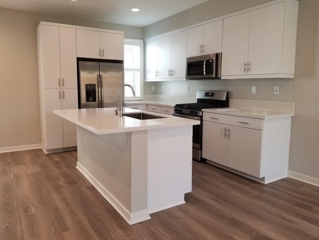 Photo - 2137 Stellar Way