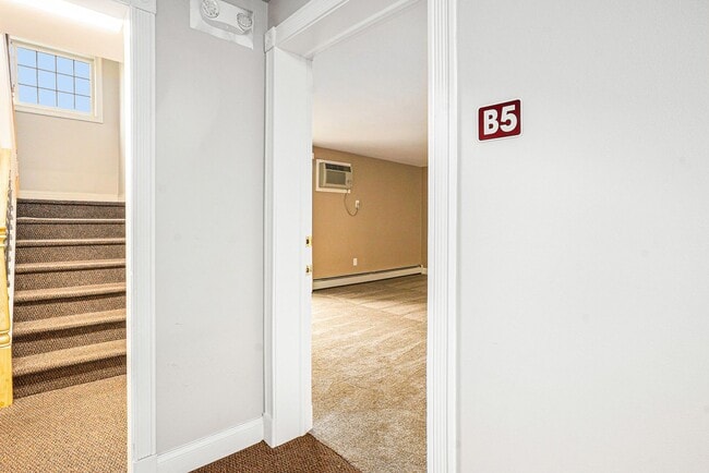 Photo - Almont Terrace Apartments Unit Almont Terrace - 1 Bedroom