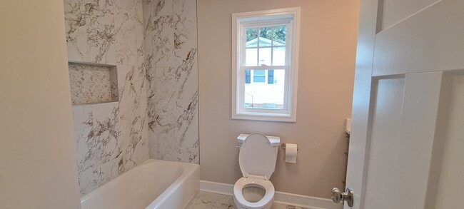 Photo - 104 N Mill St