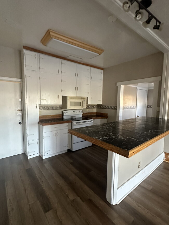 Photo - 2610 Snyder Ave Unit A