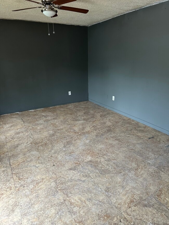 Photo - 806 George Kersh Dr Unit A