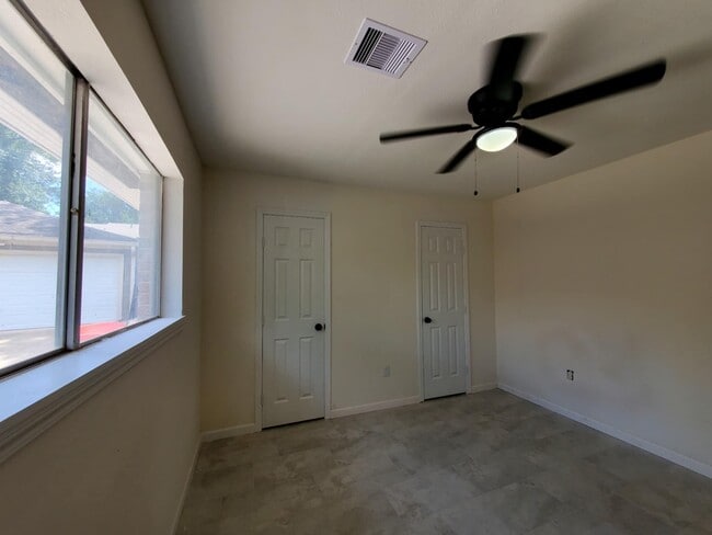 Photo - 22019 Kenchester Dr