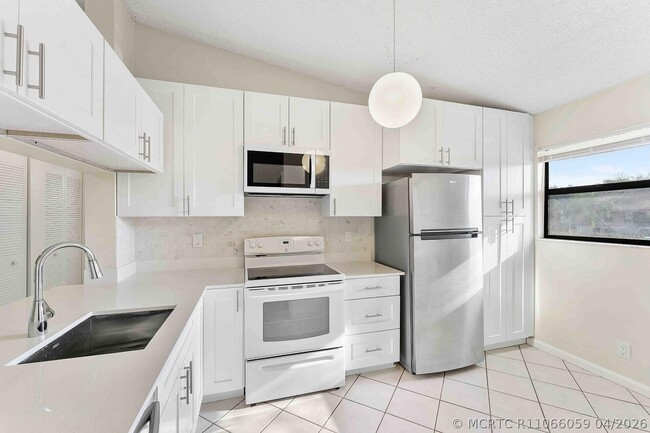 Photo - 3375 Jaywood Terrace Unit 2050