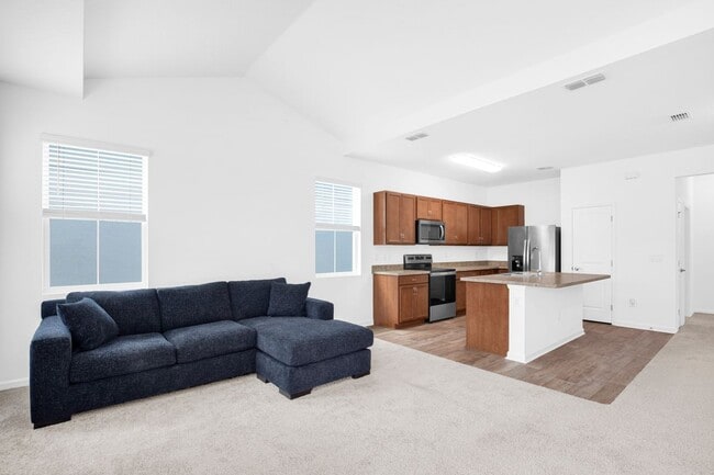 Photo - 513 High Tide Ln