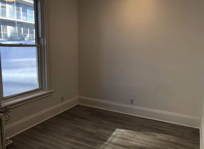 Photo - 379 Cooper St Unit 8