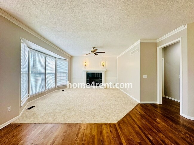 Photo - Beautifully Renovated Home in Olathe with a Finished Basement!