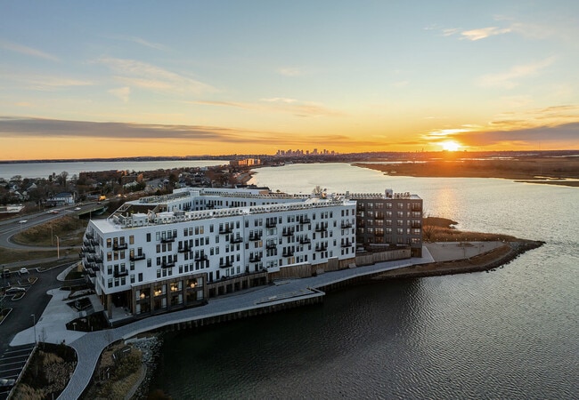 Building Photo - Gibson Point Rental