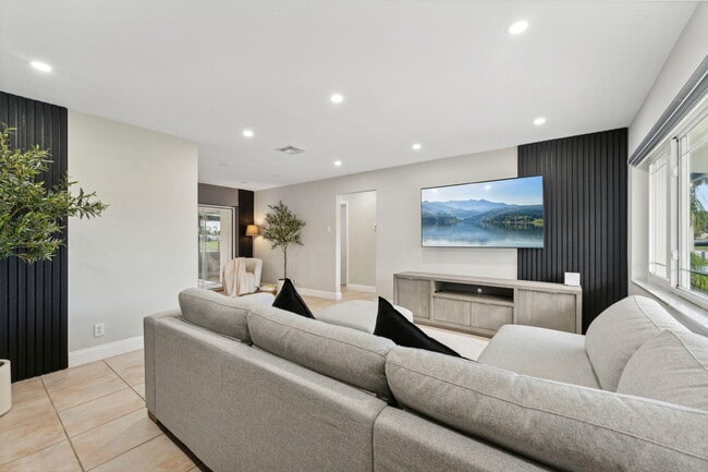 Photo - 2929 NW 46th St