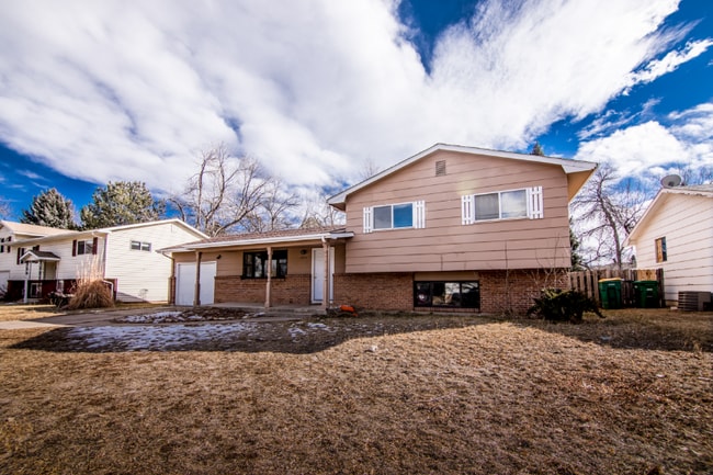 Photo - 1717 W Lake St