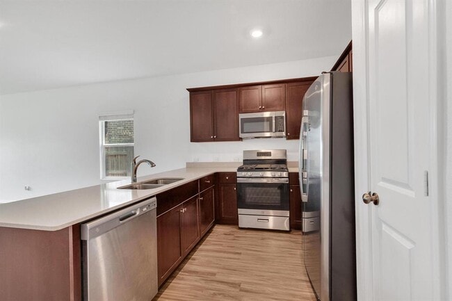 Photo - 219 George Neggan Ln