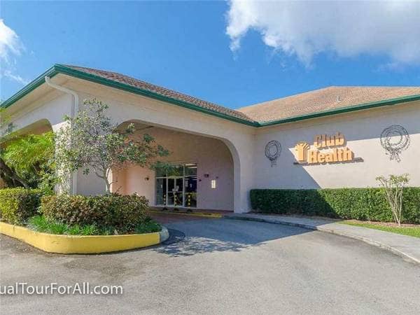 HEALTH CLUB within walking distance - 1251 SW 134th Way Unit 305