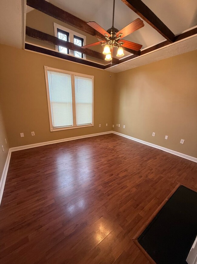 Photo - 711 W Maxwell St Unidad 711  W Maxwell  2