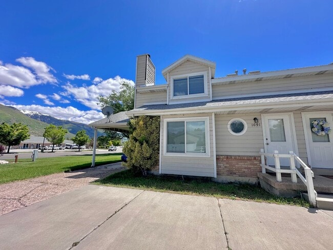 1099-1091 Shepard Ln - 1099-1091 Shepard Ln Apartment Unit 1091