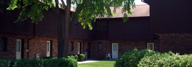 Building Photo - Old Orchard Apartments