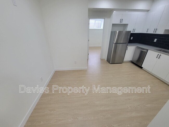 Photo - 20821-2019A 19A Ave NW Unit BSMT