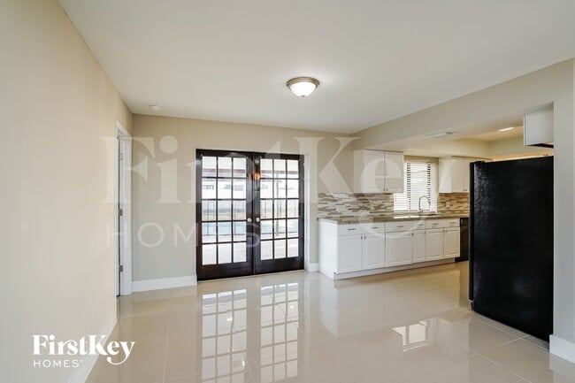 Photo - 708 NE 7th Terrace