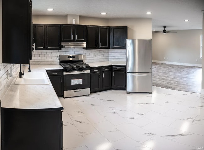 Photo - 916 E Dixon St