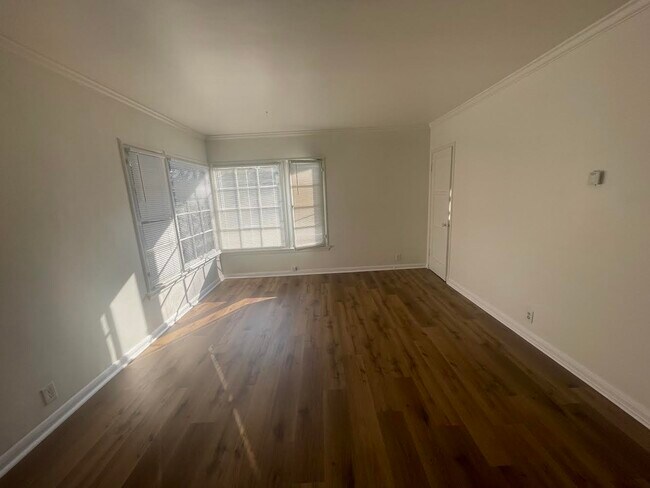 Photo - 4230-4312 Los Feliz Blvd