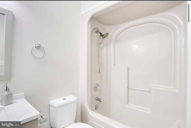 Photo - 3120 Creedon Dr Unit A: Master Bedroom