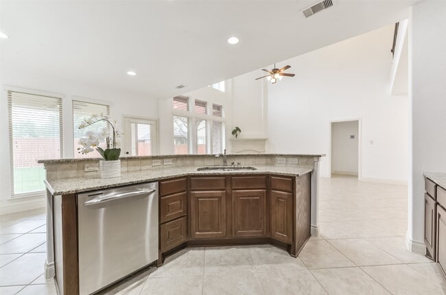 Photo - 10014 Eldarica Way