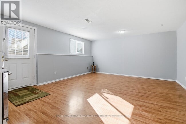 Photo - 113 Commercial St