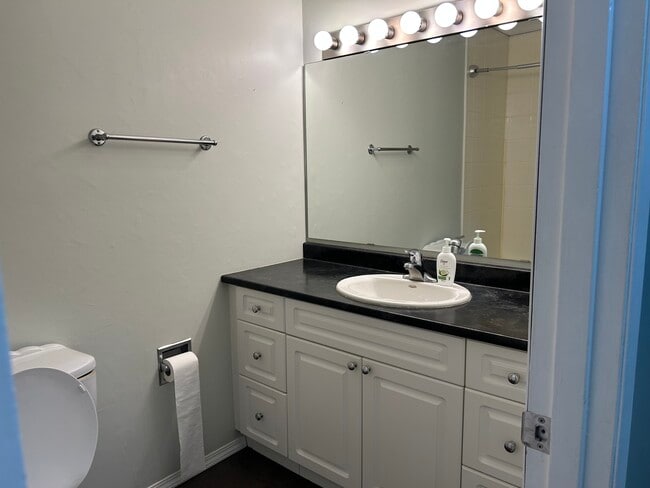 Building Photo - 7010 Guelph Cres