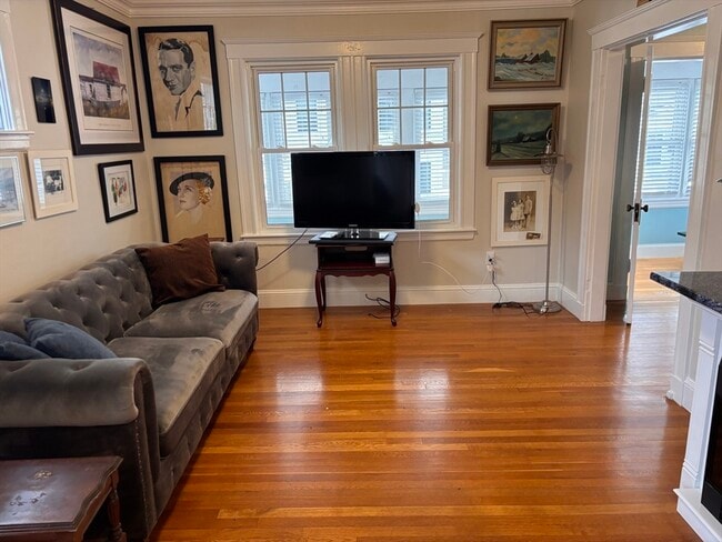 Photo - 59 Morton Ave Unit 2