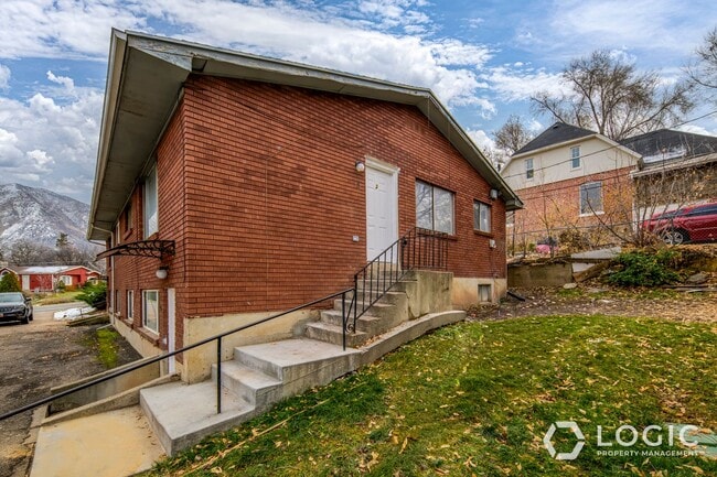 Photo - 3151 Quincy Ave Unit 2