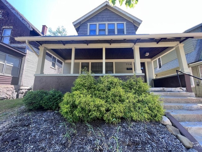 Building Photo - Beautiful Four Bedroom Home with Central Air!