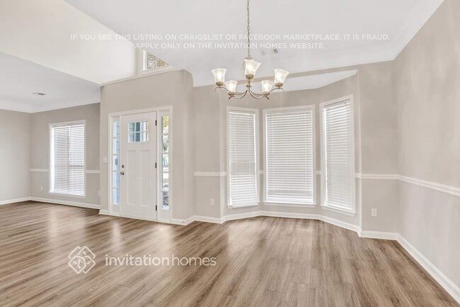 1521 Green Oak Cir NW