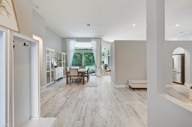 Photo - 5 br, 3 bath House - 6217 NW 102nd Way