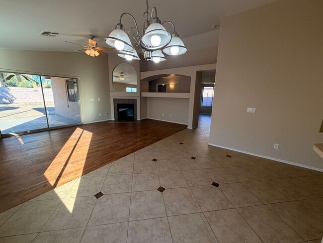 Photo - Gorgeous 3Bdm 2Ba Goodyear Home on a Cul-de-sac! *NO Carpets*