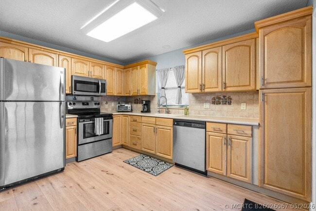 Photo - 3303 Custer Ave
