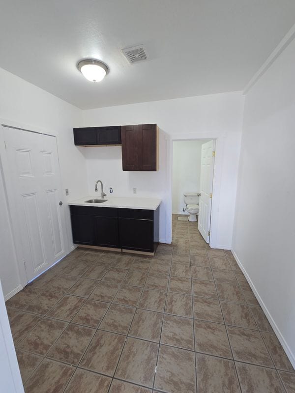 Photo - 2284 Kearney Ave