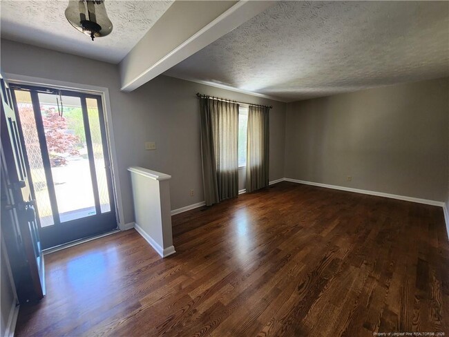 Photo - 1508 Darvel Ave