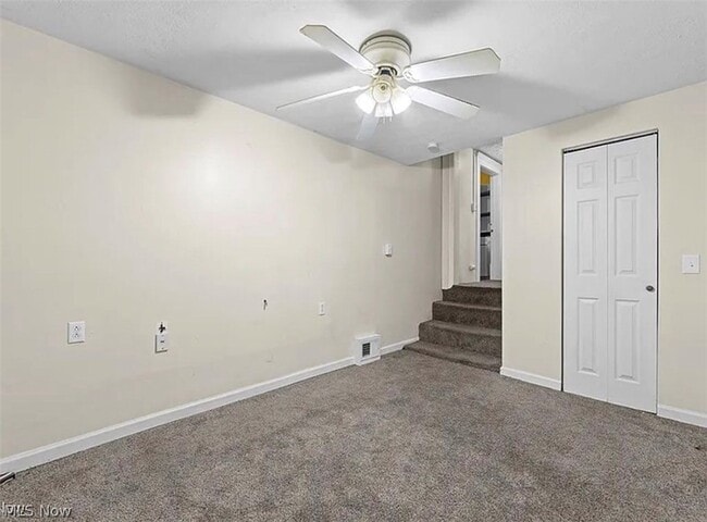 Photo - 374 Gibbs Pl