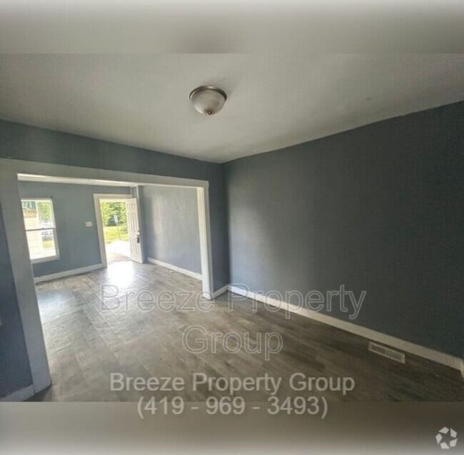 Building Photo - 523 E Vine St Rental