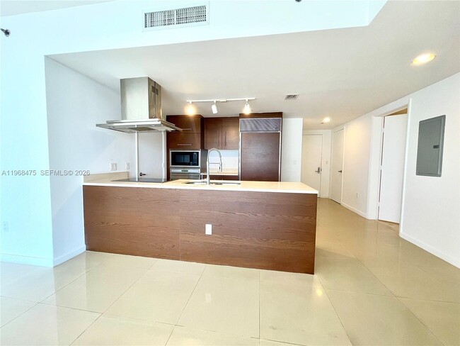 Photo - 495 Brickell Ave Unidad 3011