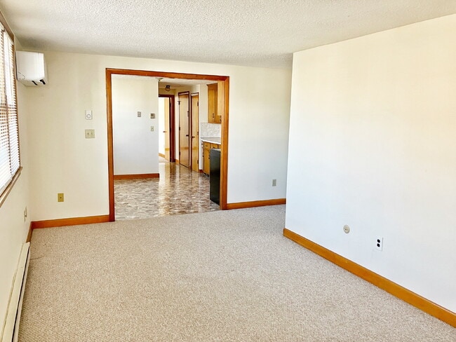 Photo - Available July 1st! - Cozy 1-Bedroom Gem in Quincy Unit 2