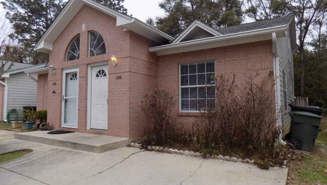 Photo - 1406 Golden Park Ct