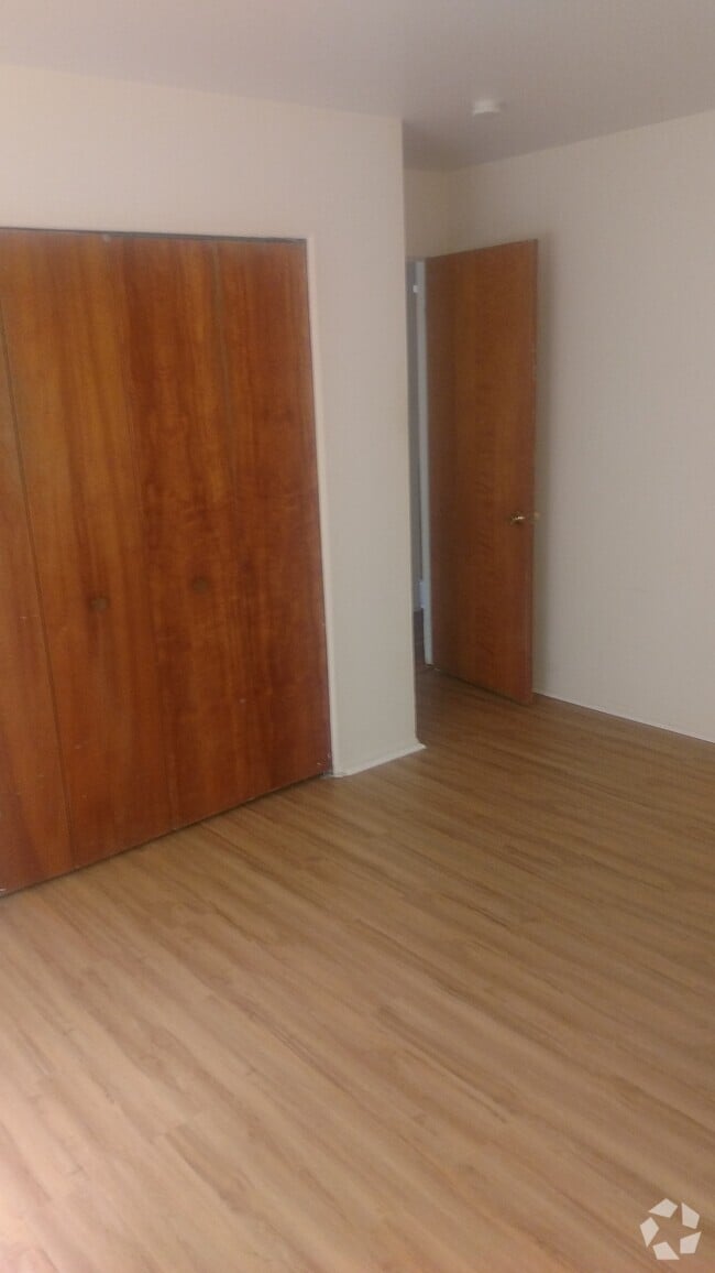 Building Photo - 111 Glendale Dr Unit 111 Glendale Rental