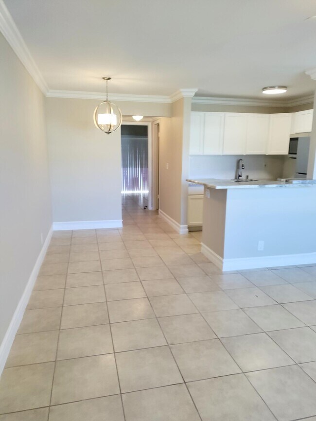 Photo - 740 Horizon W Unidad 106