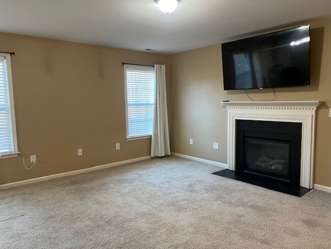 Photo - 68 Bicentennial Way