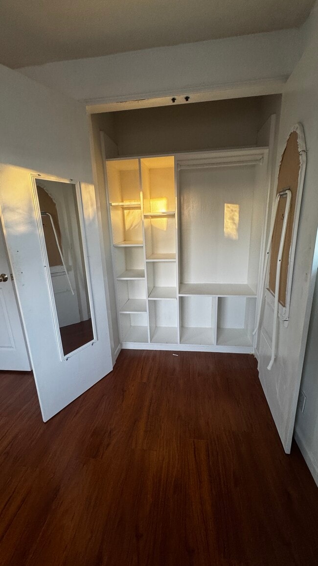 Photo - 41685 Gifford St