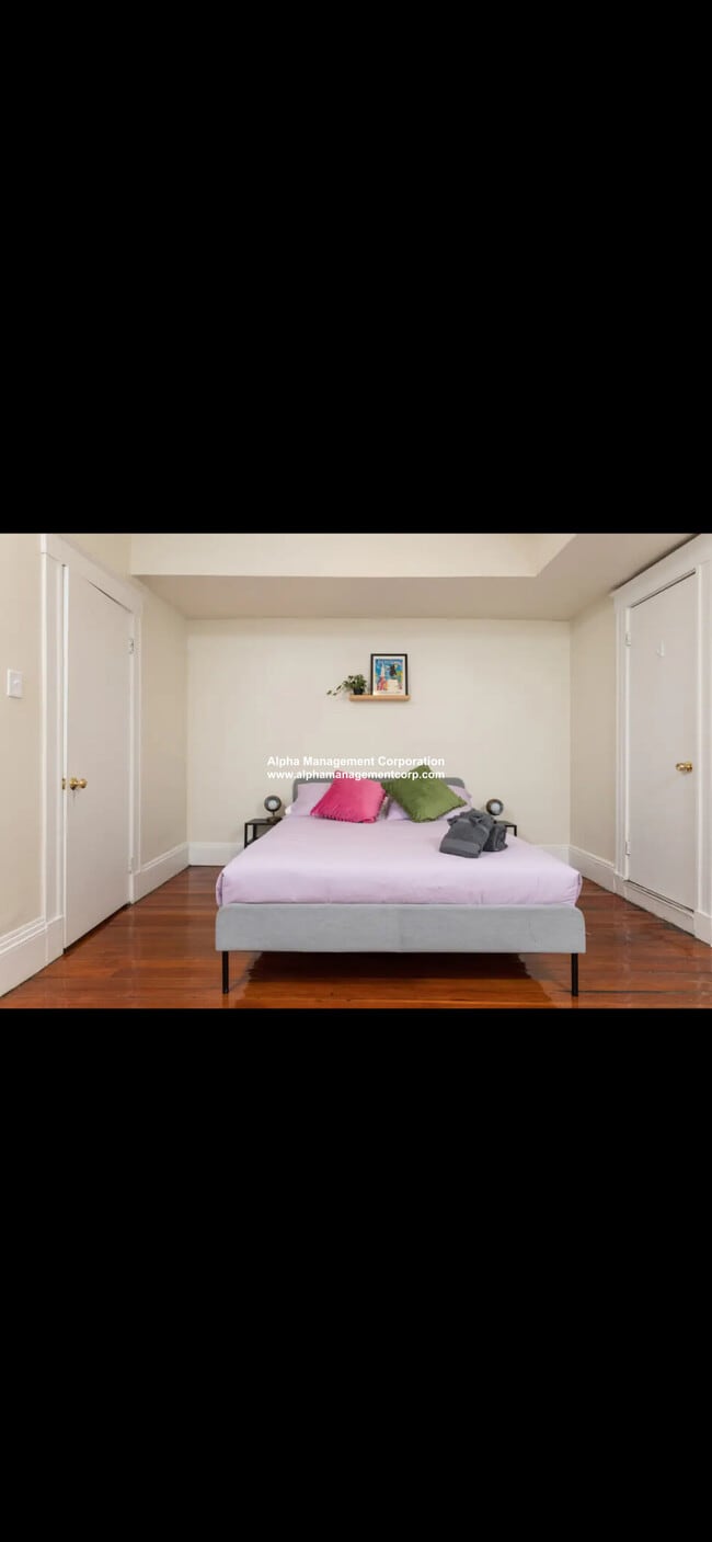 Photo - 208 Winthrop Rd Unit B1