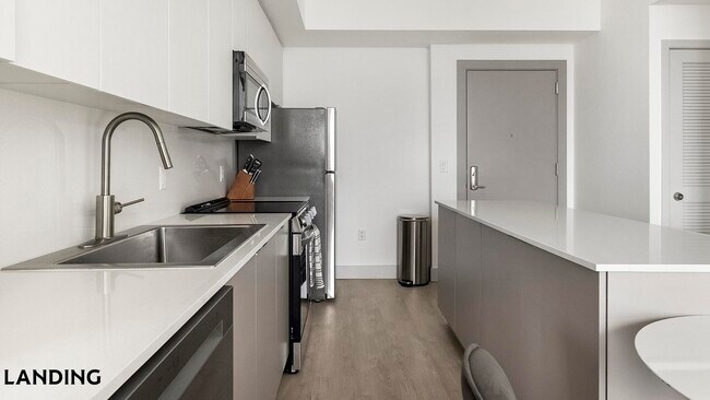 1155 NE 126th St Unit 832