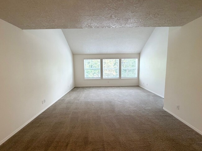 Photo - Super Cute Spacious 2BD 2BA in the Hillsdale Neighborhood! Unit 1308 - #7