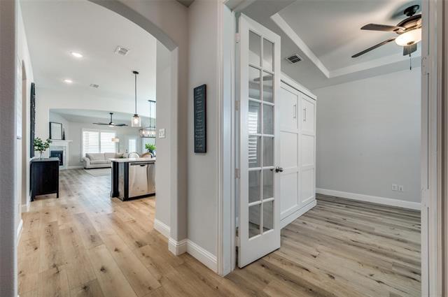 Photo - 230 Fox Crossing Ln